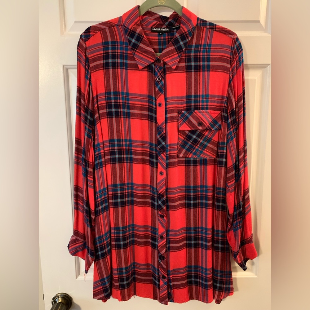 Tolani Collection button tunic top
